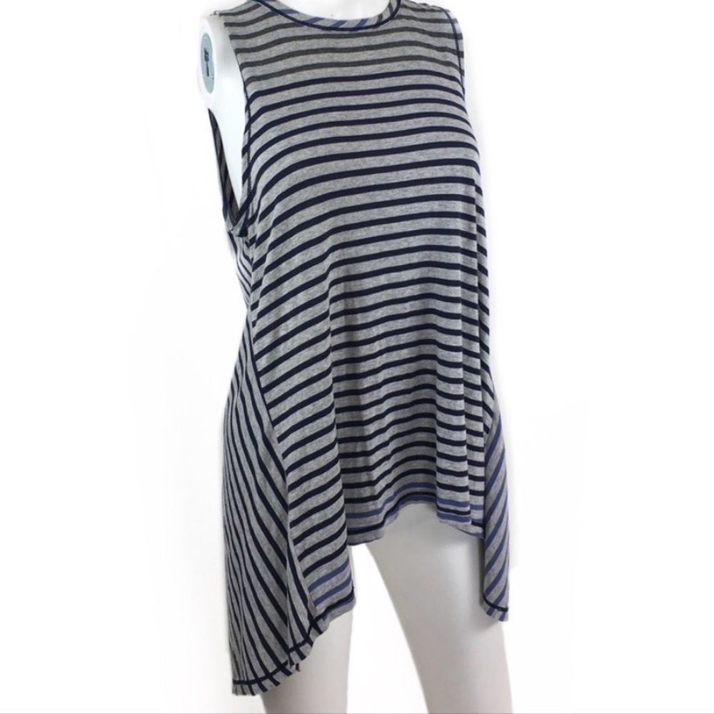 Anthropologie. Coin 1894 button back tank.